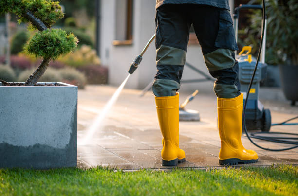 Best Commercial Building Pressure Washing  in Uniontown, PA